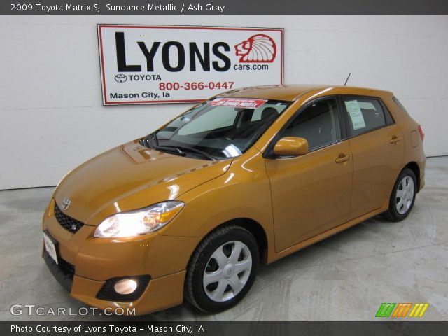 2009 Toyota Matrix S in Sundance Metallic