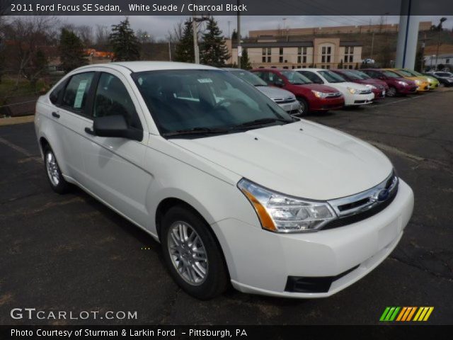 2011 Ford Focus SE Sedan in White Suede