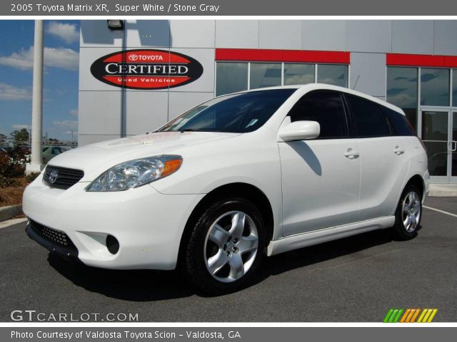 2005 Toyota Matrix XR in Super White