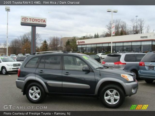 2005 Toyota RAV4 S 4WD in Flint Mica