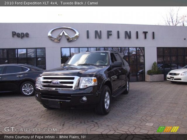 2010 Ford Expedition XLT 4x4 in Tuxedo Black