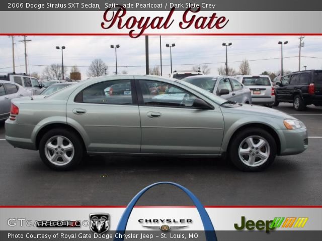2006 Dodge Stratus SXT Sedan in Satin Jade Pearlcoat