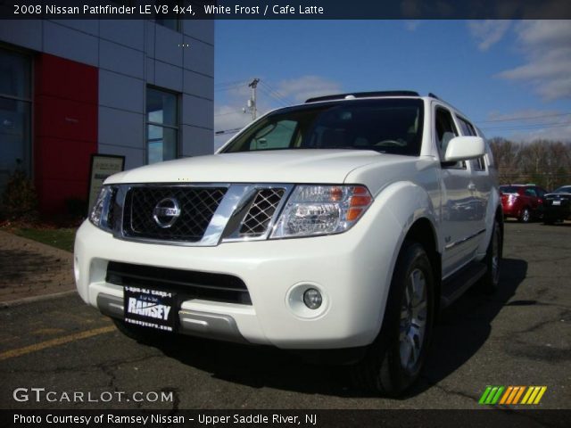 2008 Nissan Pathfinder LE V8 4x4 in White Frost