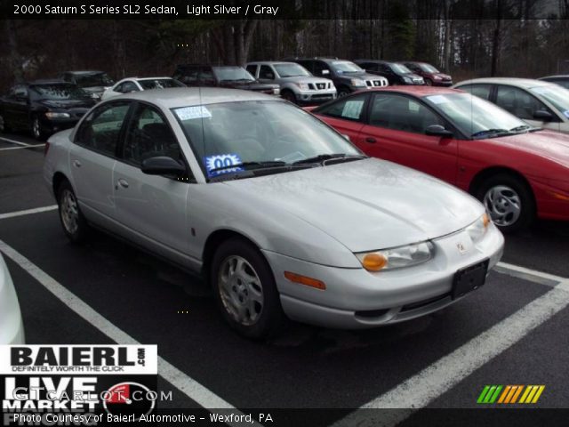 2000 Saturn S Series SL2 Sedan in Light Silver