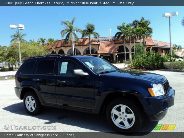 2006 Jeep Grand Cherokee Laredo in Midnight Blue Pearl