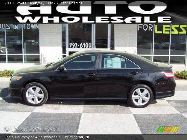 2010 Toyota Camry SE in Black