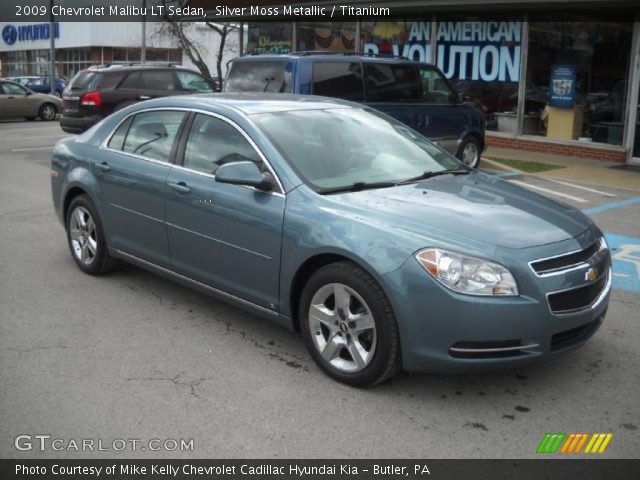 2009 Chevrolet Malibu LT Sedan in Silver Moss Metallic