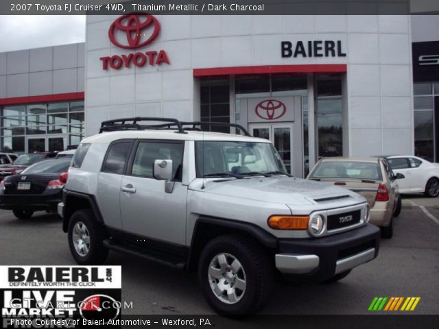 2007 Toyota FJ Cruiser 4WD in Titanium Metallic