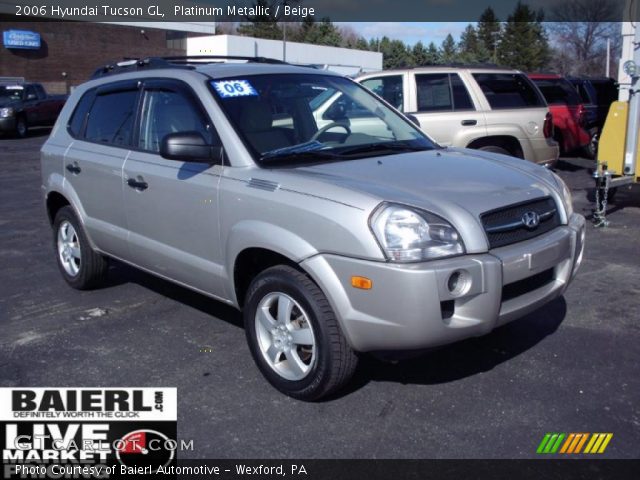 2006 Hyundai Tucson GL in Platinum Metallic