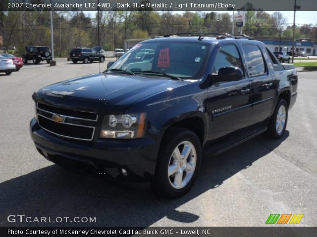 2007 Chevrolet Avalanche LTZ 4WD in Dark Blue Metallic