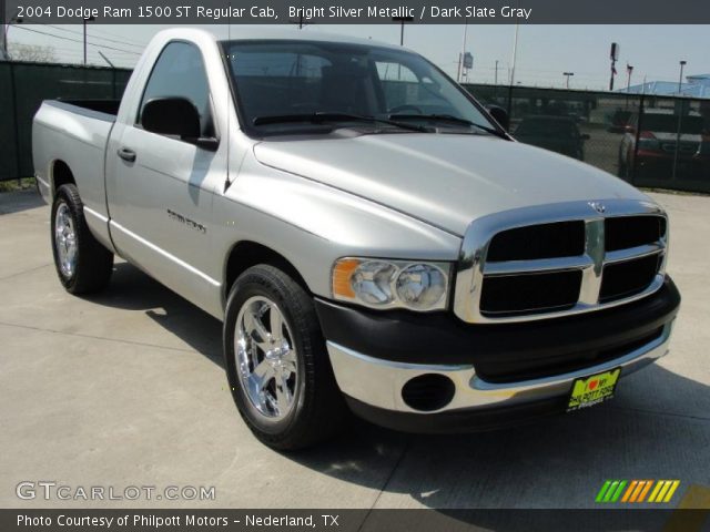 2004 Dodge Ram 1500 ST Regular Cab in Bright Silver Metallic