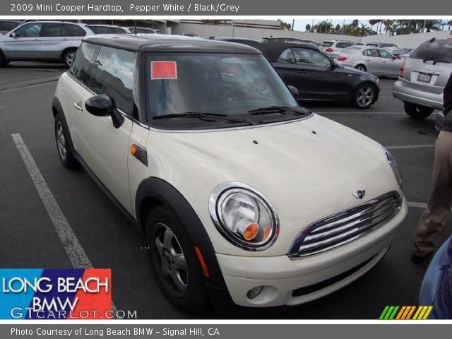 2009 Mini Cooper Hardtop in Pepper White