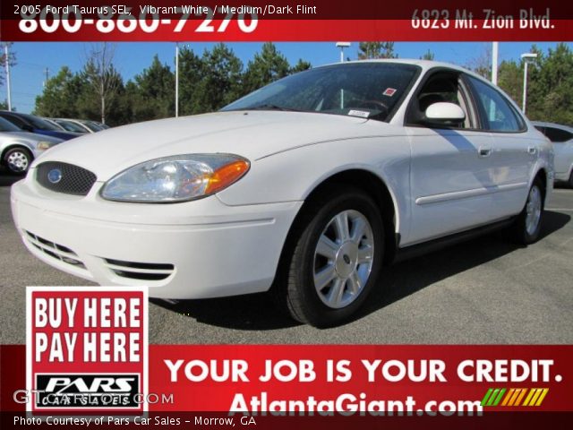 2005 Ford Taurus SEL in Vibrant White
