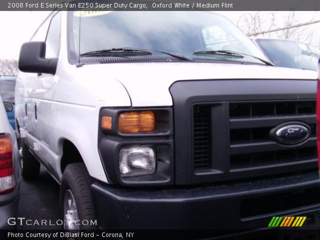 2008 Ford E Series Van E250 Super Duty Cargo in Oxford White