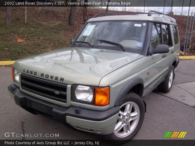 2002 Land Rover Discovery II SE7 in Vienna Green Pearl