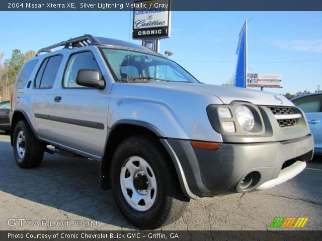 2004 Nissan Xterra XE in Silver Lightning Metallic