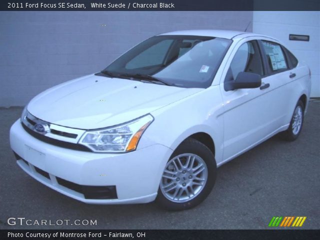 2011 Ford Focus SE Sedan in White Suede