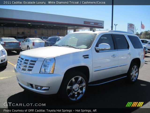 2011 Cadillac Escalade Luxury in White Diamond Tricoat