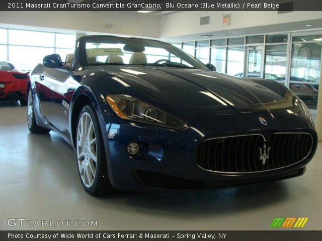 2011 Maserati GranTurismo Convertible GranCabrio in Blu Oceano (Blue Metallic)