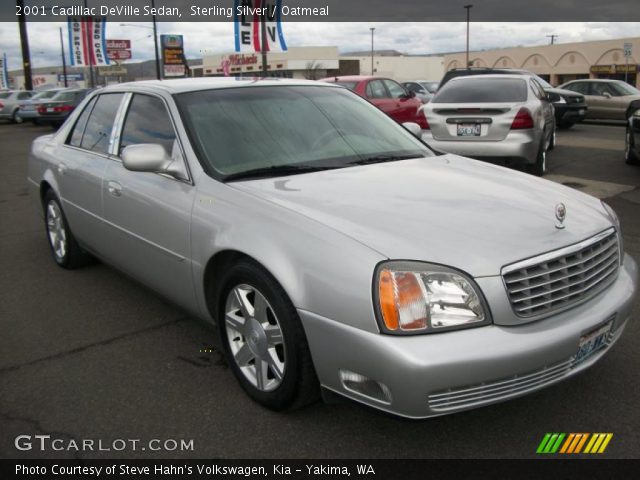2001 Cadillac DeVille Sedan in Sterling Silver