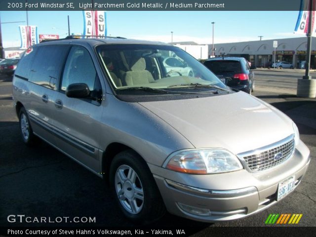 2003 Ford Windstar SE in Light Parchment Gold Metallic