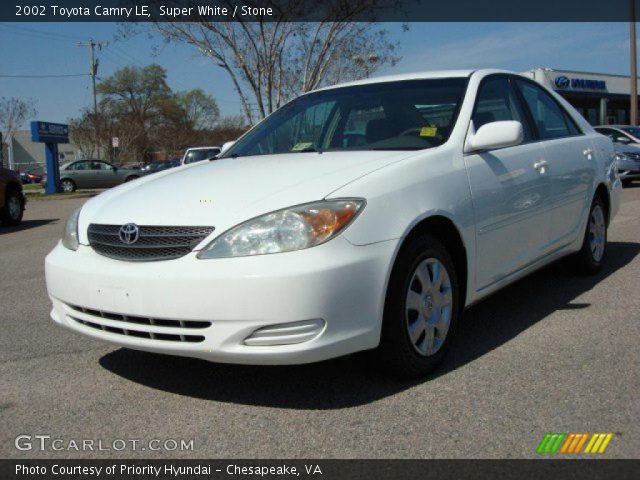 2002 Toyota Camry LE in Super White