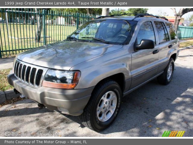 1999 Jeep Grand Cherokee Laredo 4x4 in Taupe Frost Metallic