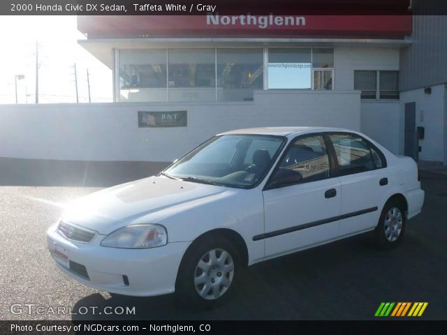 2000 Honda Civic DX Sedan in Taffeta White