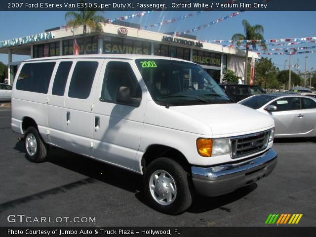 2007 Ford E Series Van E350 Super Duty XL Passenger in Oxford White