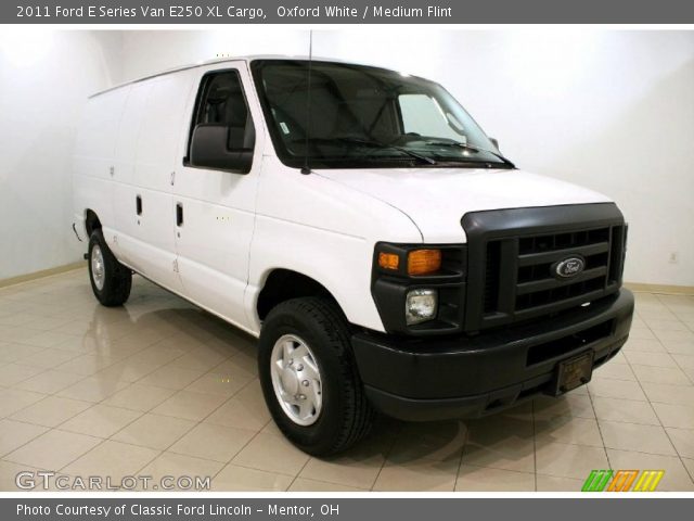 2011 Ford E Series Van E250 XL Cargo in Oxford White