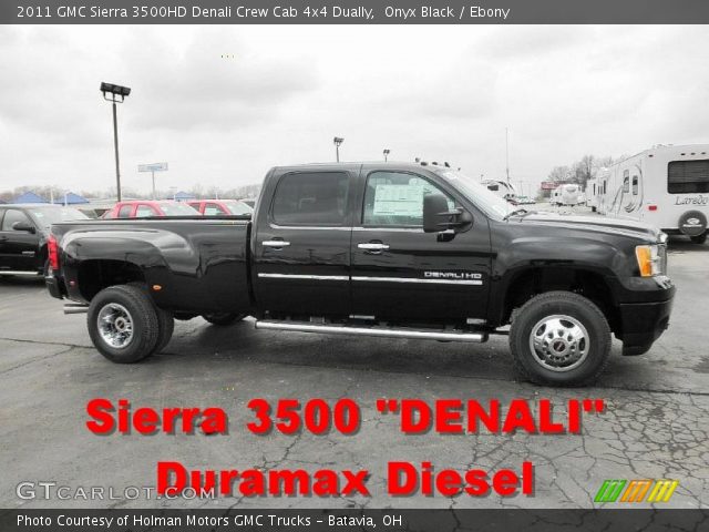 2011 GMC Sierra 3500HD Denali Crew Cab 4x4 Dually in Onyx Black
