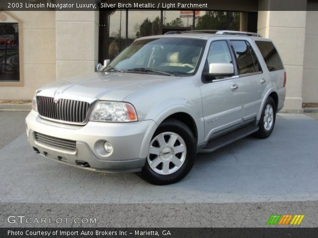 2003 Lincoln Navigator Luxury in Silver Birch Metallic