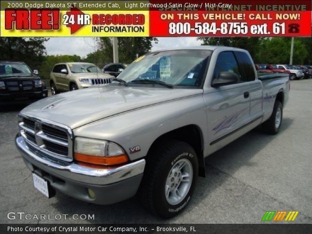 2000 Dodge Dakota SLT Extended Cab in Light Driftwood Satin Glow
