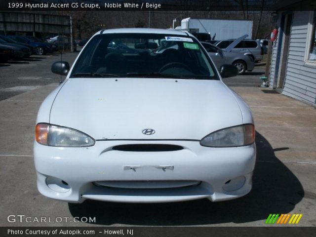 1999 Hyundai Accent GS Coupe in Noble White