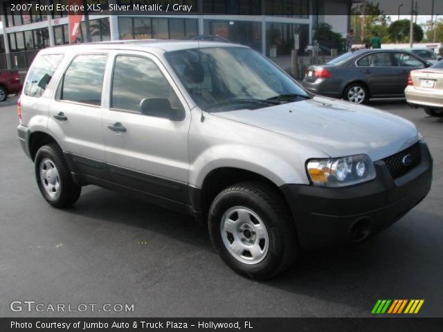 2007 Ford Escape XLS in Silver Metallic