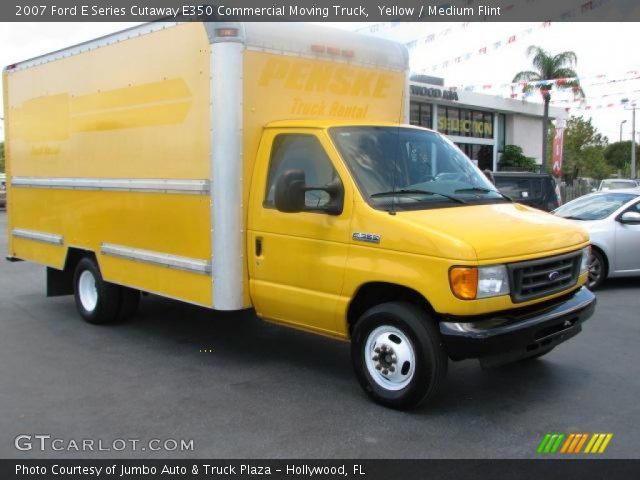 2007 Ford E Series Cutaway E350 Commercial Moving Truck in Yellow