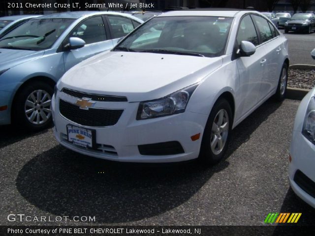 2011 Chevrolet Cruze LT in Summit White