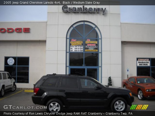 2005 Jeep Grand Cherokee Laredo 4x4 in Black