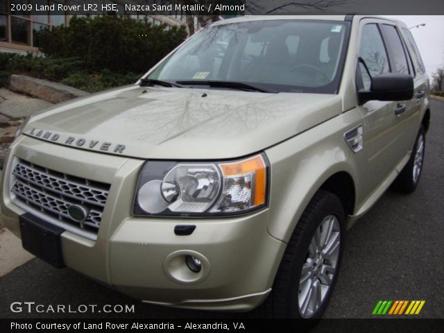 2009 Land Rover LR2 HSE in Nazca Sand Metallic