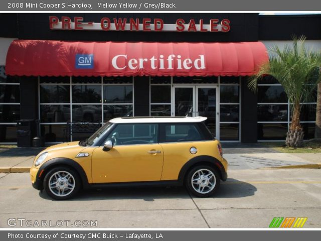 2008 Mini Cooper S Hardtop in Mellow Yellow