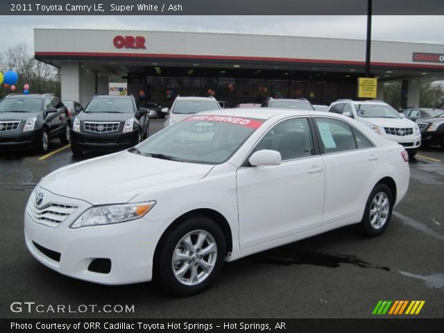 2011 Toyota Camry LE in Super White