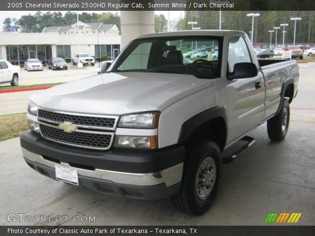 2005 Chevrolet Silverado 2500HD Regular Cab in Summit White