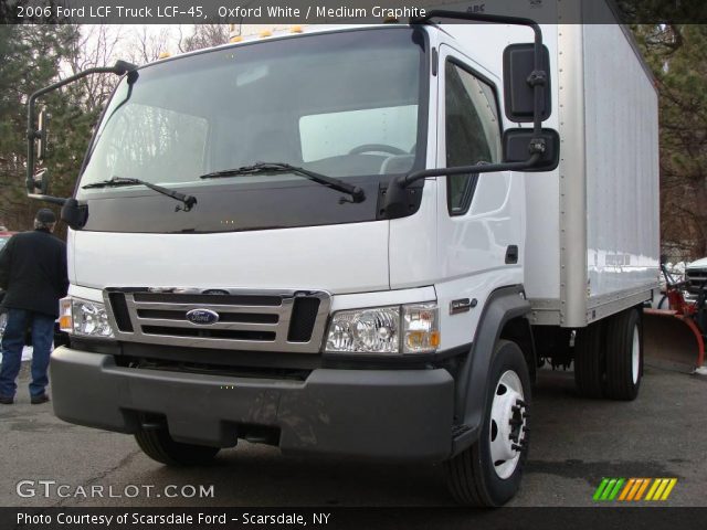 2006 Ford LCF Truck LCF-45 in Oxford White