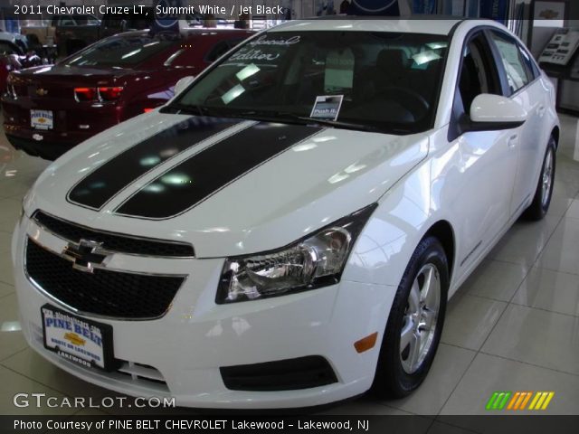 2011 Chevrolet Cruze LT in Summit White
