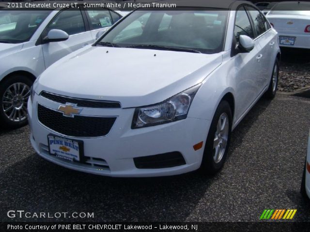 2011 Chevrolet Cruze LT in Summit White