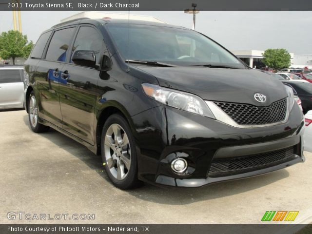 2011 Toyota Sienna SE in Black