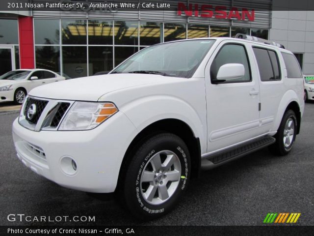 2011 Nissan Pathfinder SV in Avalanche White