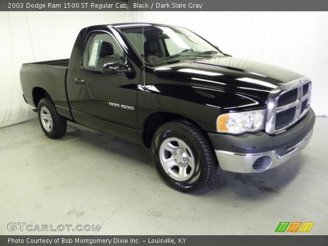 2003 Dodge Ram 1500 ST Regular Cab in Black