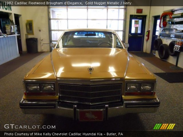 1982 Cadillac Fleetwood Brougham d'Elegance in Gold Nugget Metallic