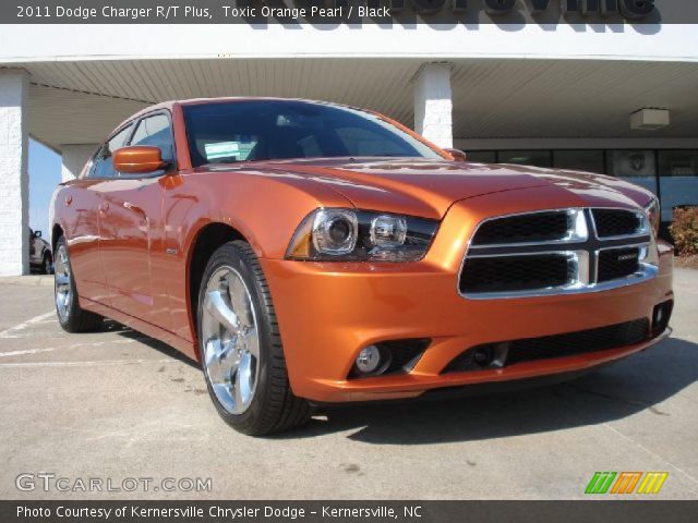 2011 Dodge Charger R/T Plus in Toxic Orange Pearl